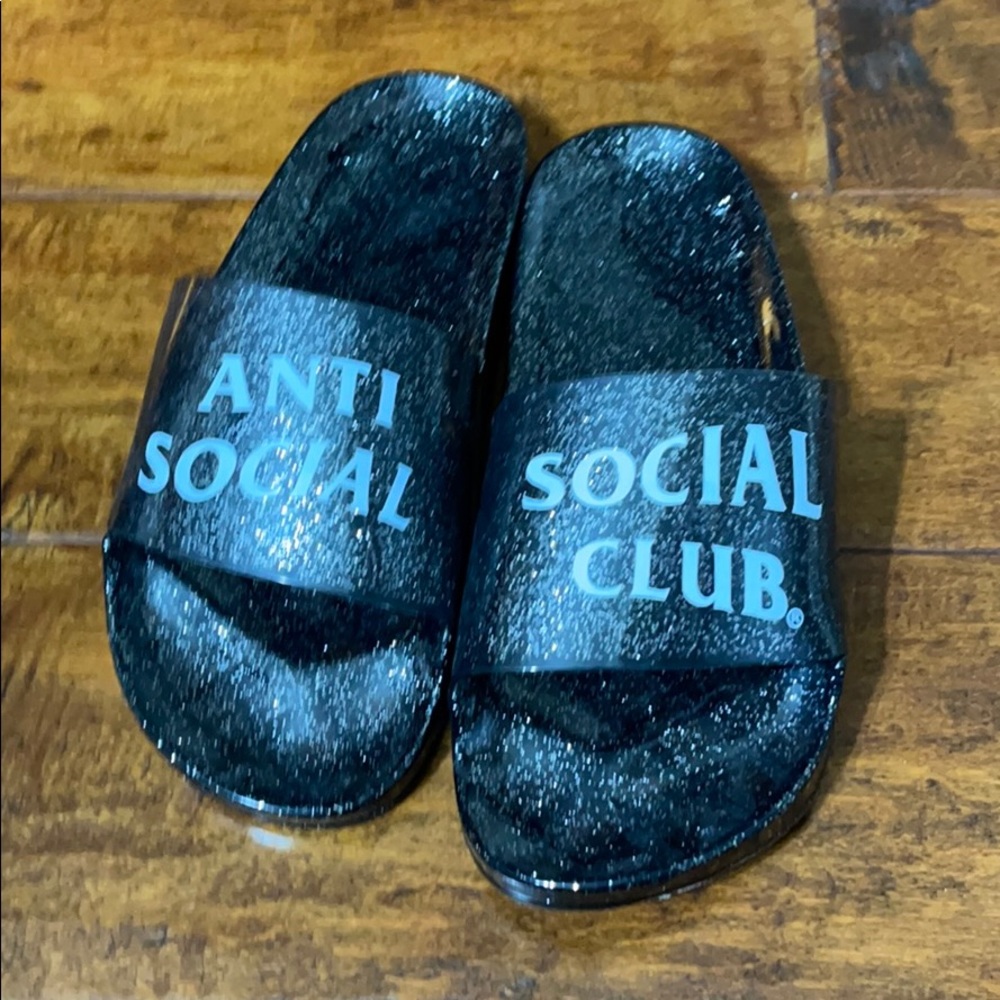 Assc Pool Slide - image 2